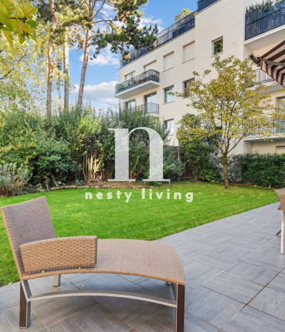Neuilly Sur Seine - Rez de Jardin - St James