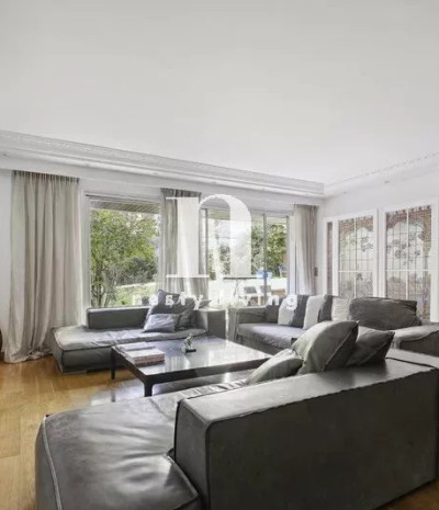 Neuilly Sur Seine - Les Sablons - Rez de Jardin