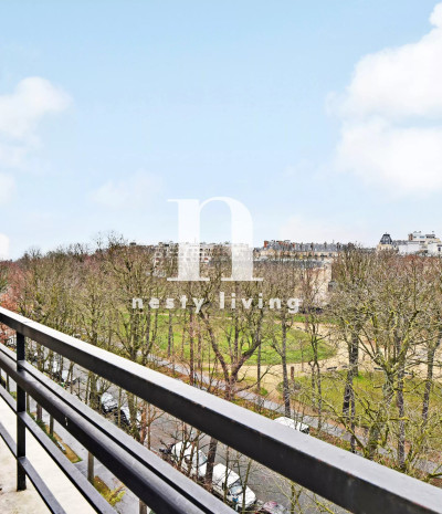 Etage Elevé - AVENUE RAPHAEL - TERRASSE - VUE TOUR EIFFEL