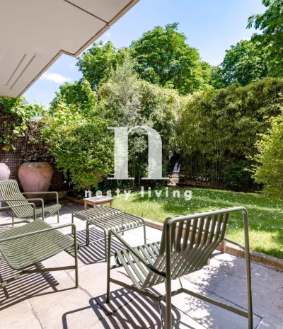 Neuilly sur Seine - Rez de Jardin - Duplex - Bois