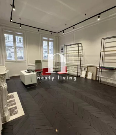 Paris 8 - Plaine Monceau - 150m2 - Prof. Libérale