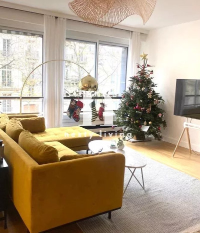 Paris 7 - Gros Caillou - 5 rooms - Parking - Refurbished