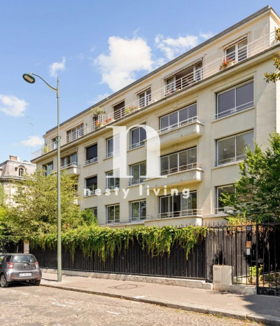 Paris 16 - Studio - Refait neuf - grand luxe