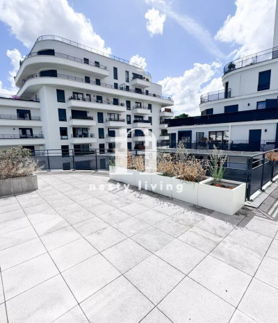 Colombes - Grand Studio Avec Terrasse