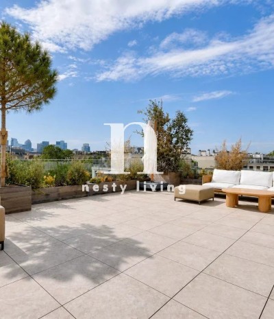 NEUILLY-SUR-SEINE — ADRESSE CONFIDENTIELLE — DUPLEX D’EXCEPTION AVEC ROOFTOP ET VUE PANORAMIQUE
