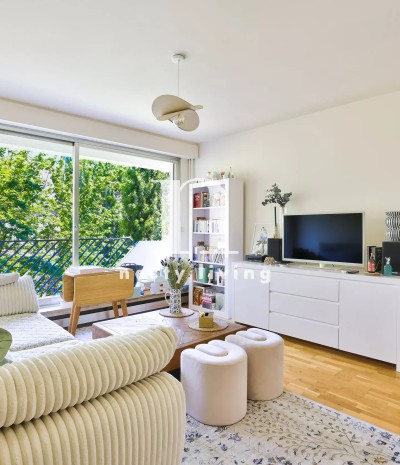 Neuilly sur Seine - Les Sablons - 2 pièces Rénové avec balcon sur Jardin
