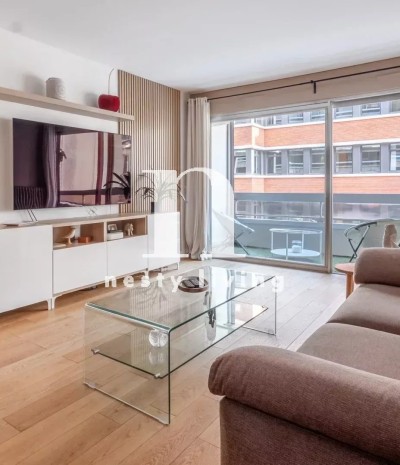 PARIS XVIIe – PARC MONCEAU – APPARTEMENT RÉNOVÉ – BALCON SUD